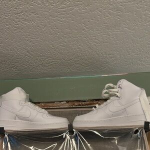 White High-Top air forces